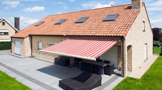 CA-430-FOLDING-ARM-AWNING-3